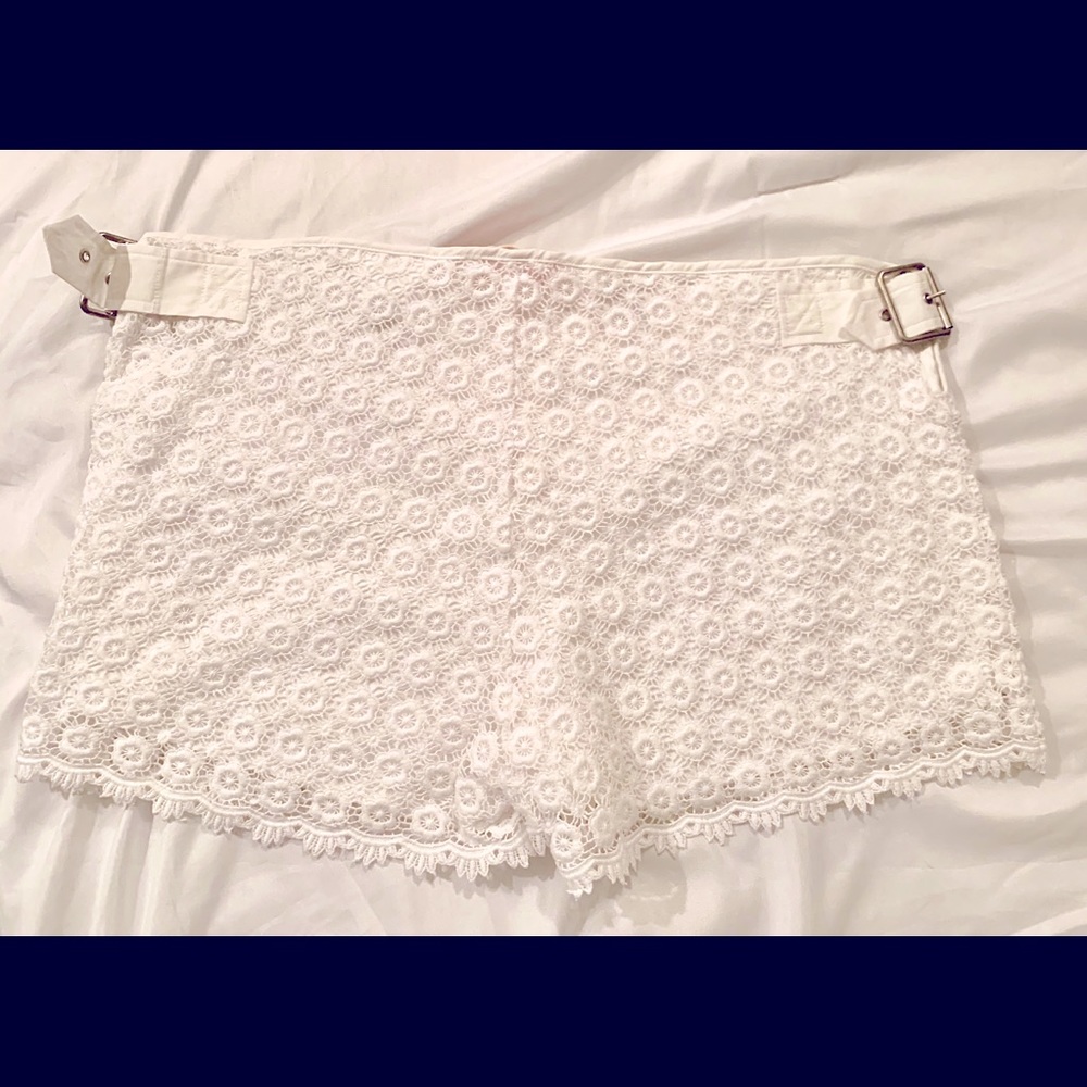 NWT See by Chloe White Lace Shorts - Picture 5 of 5